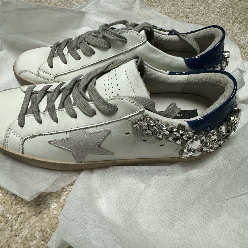 Golden Goose Superstar lows. These come in both boxes shown in pictures.
